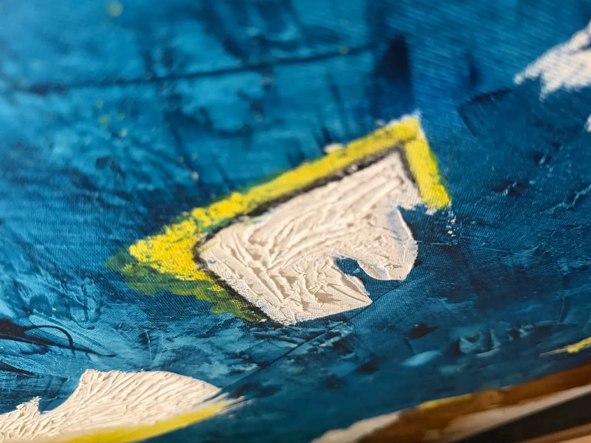 Surface detail — Crossing Currents by Alyne Perfeito, 80 x 120 cm (31 x 47 in)